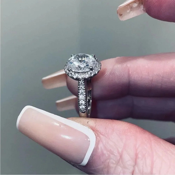 NORDSTROM BIG BEAUTIFUL BRILLIANT 4CTW HALO STERLING PLATED CZ. RING SIZE 8 - Picture 12 of 16